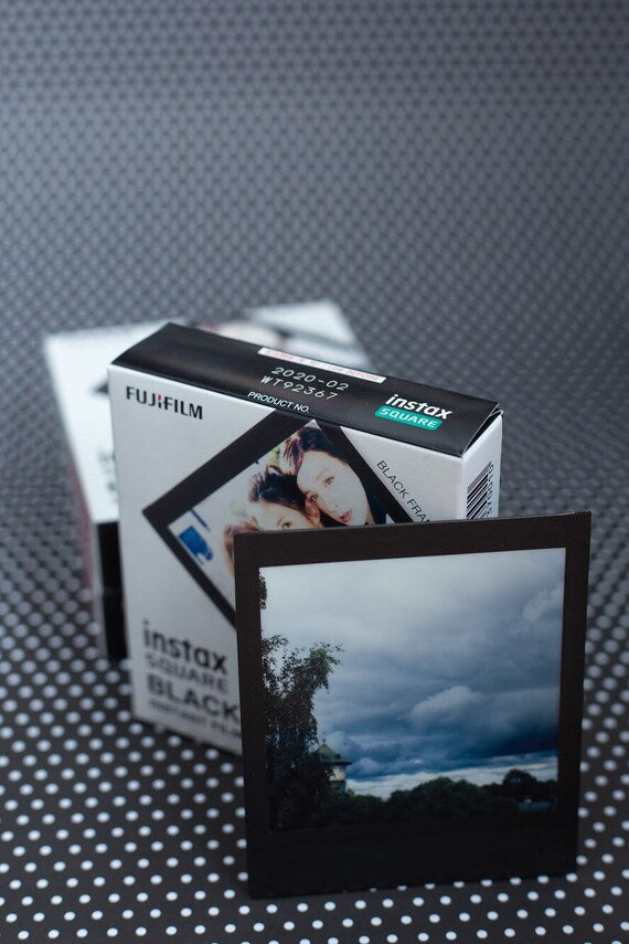 Fujifilm Instax Square Film (Black) 富士即影即有正方形菲林相紙 10 張